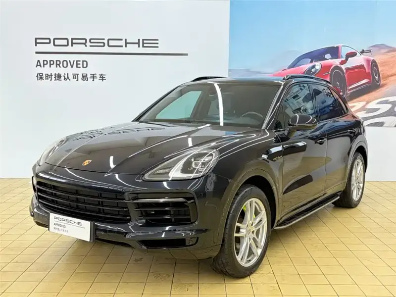 Porsche Cayenne Hybrid, 2021