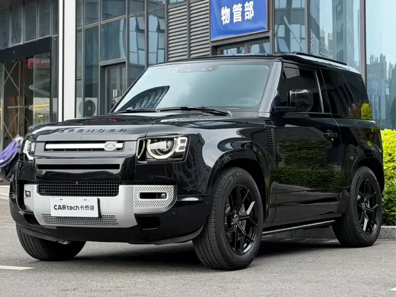 Land Rover Defender, 2022