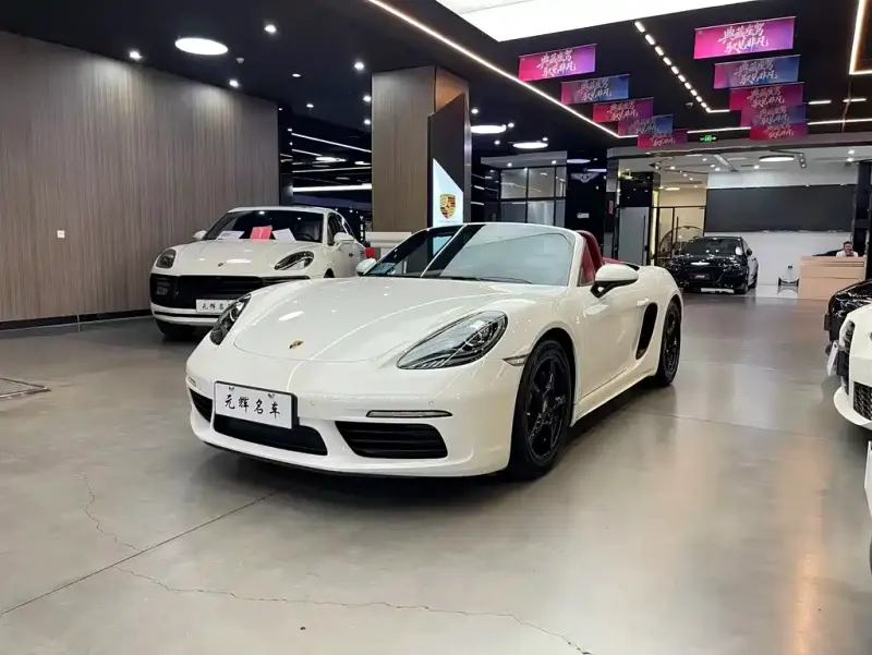 Porsche 718, 2023