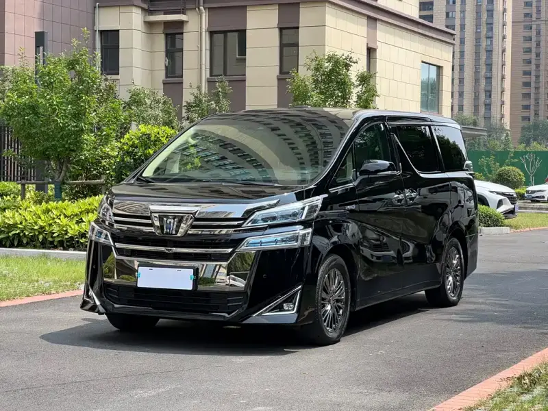 Toyota Vellfire, 2022