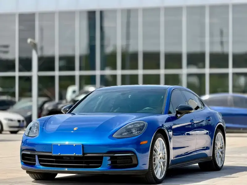 Porsche Panamera, 2019