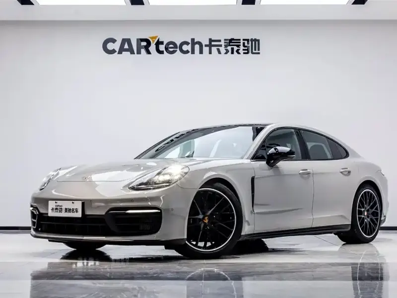 Porsche Panamera, 2022