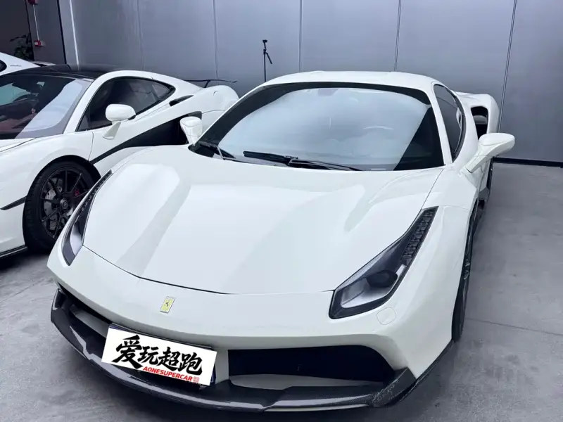 Ferrari 488, 2019