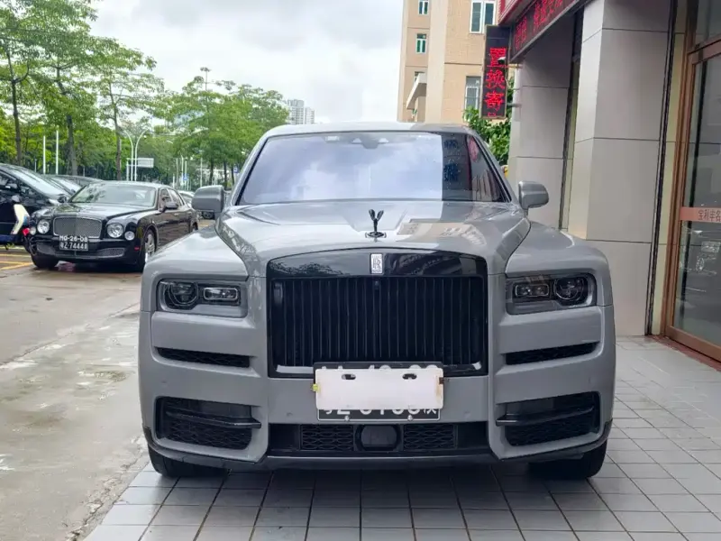 Rolls-Royce Cullinan, 2021