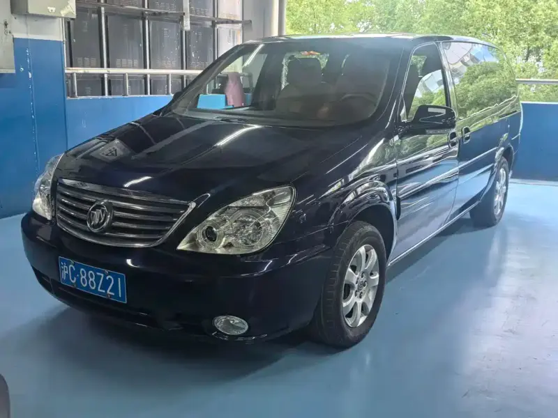 Buick GL8, 2010