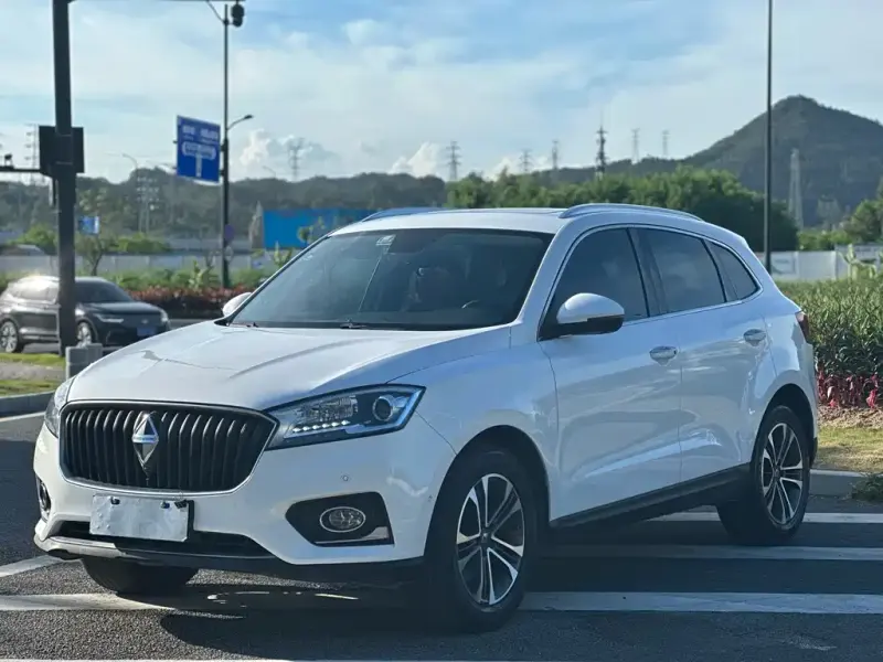 Borgward BX7, 2016