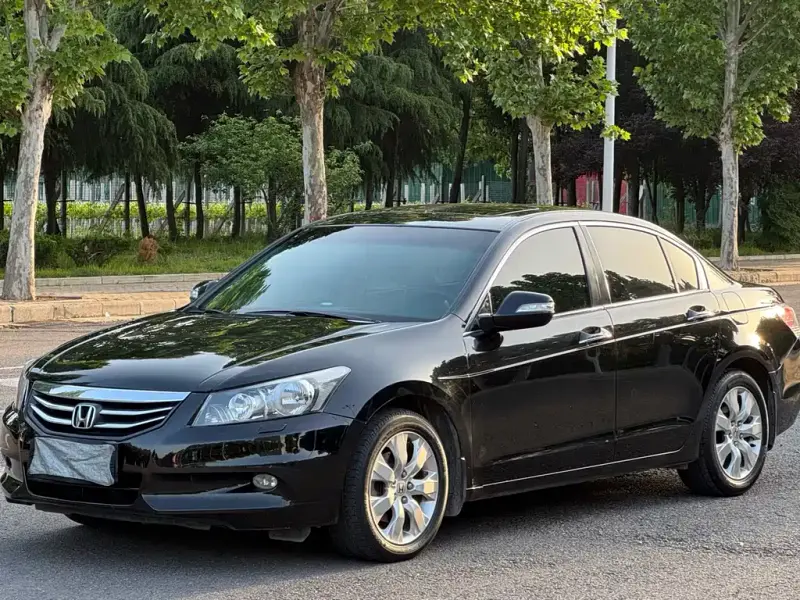 Honda Accord, 2013 — фото 1