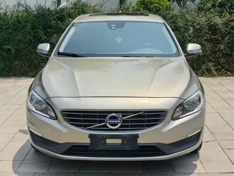 Volvo S60, 2016