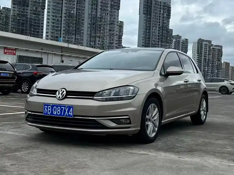 Volkswagen Golf, 2017 — фото 1