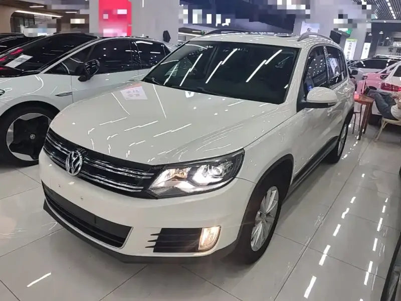 Volkswagen Tiguan, 2018 — фото 1