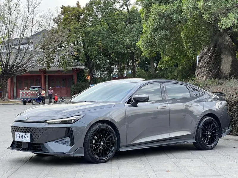 Changan UNI-V, 2024