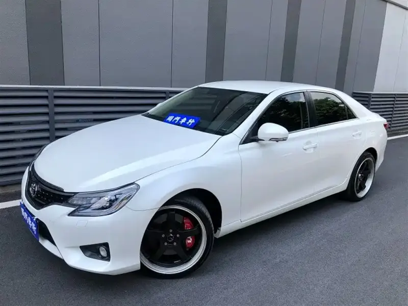 Toyota Reiz, 2015