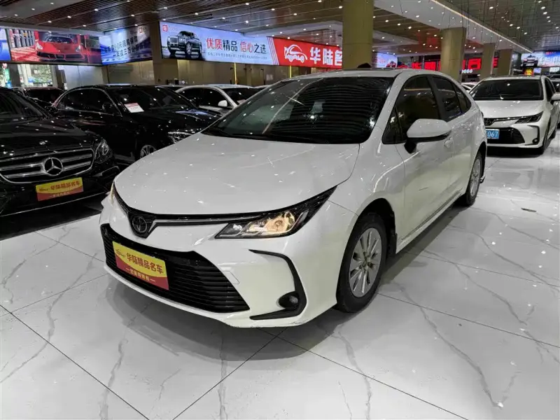 Toyota Corolla, 2020 — фото 1