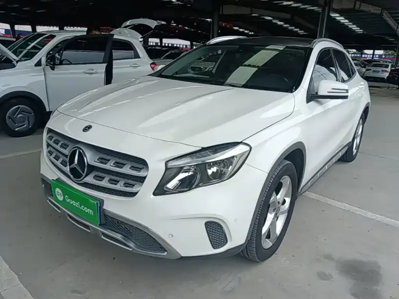 Mercedes-Benz GLA, 2018 — фото 1