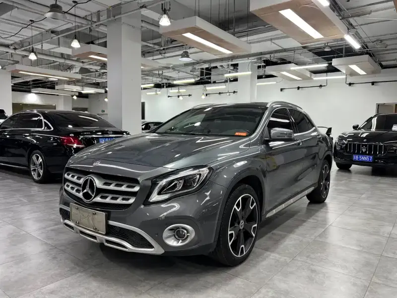 Mercedes-Benz GLA, 2018 — фото 1