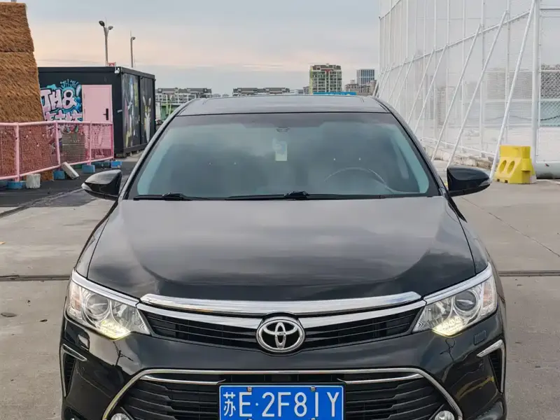 Toyota Camry, 2016