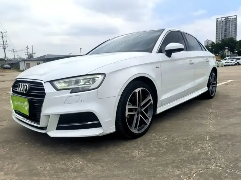 Audi A3, 2019 — фото 1