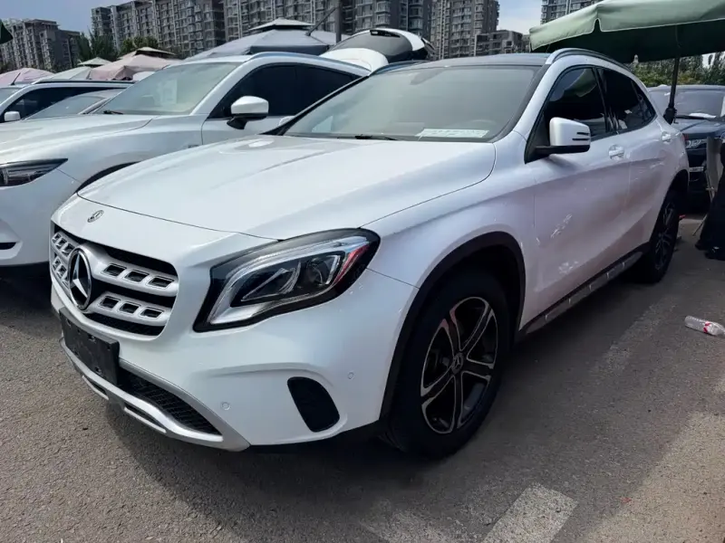 Mercedes-Benz GLA, 2018 — фото 1