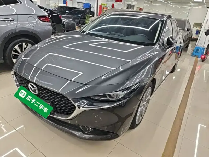Mazda 3 Axela, 2021