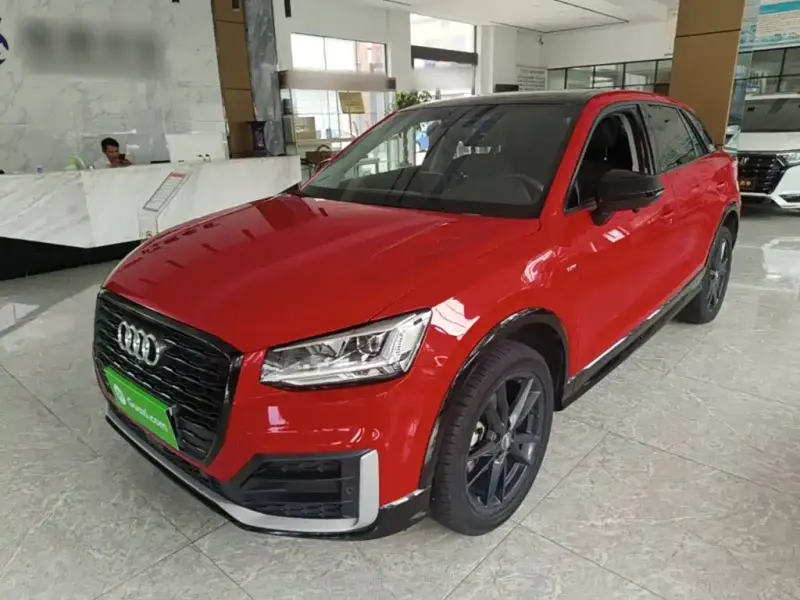 Audi Q2L, 2021