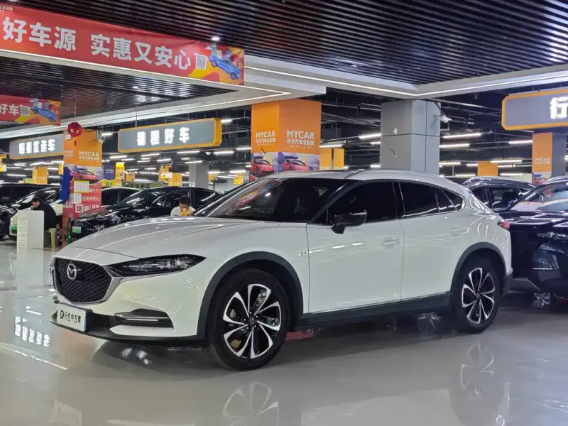 Mazda CX-4, 2021