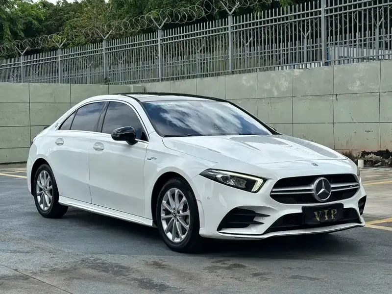 Mercedes-Benz A-Class, 2019 — фото 1