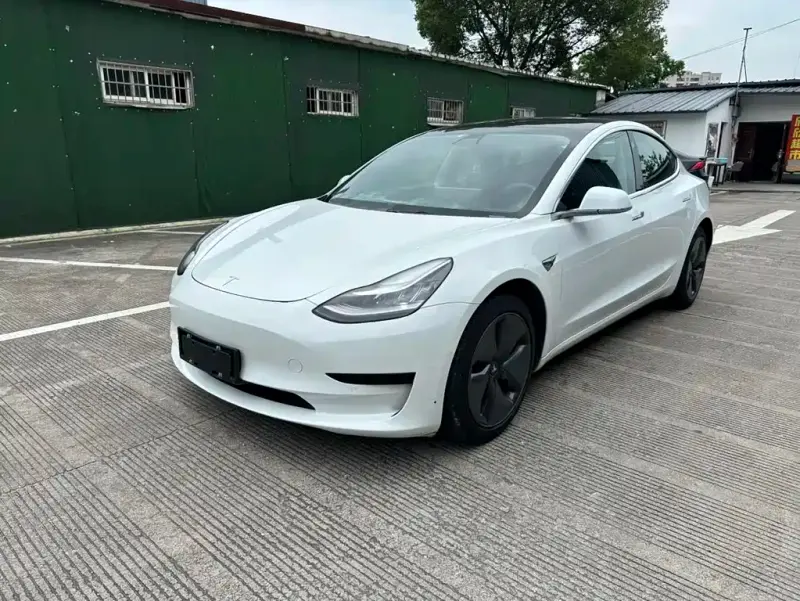 Tesla Model 3, 2020