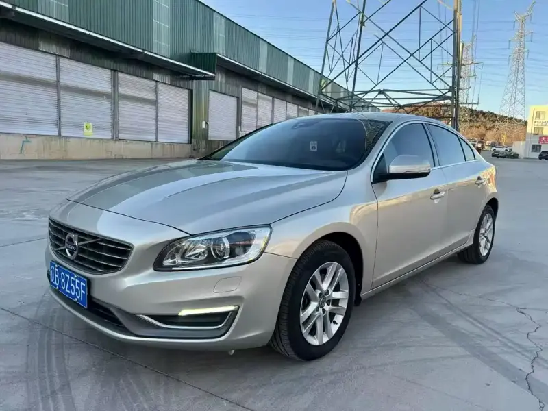 Volvo S60, 2017 — фото 1