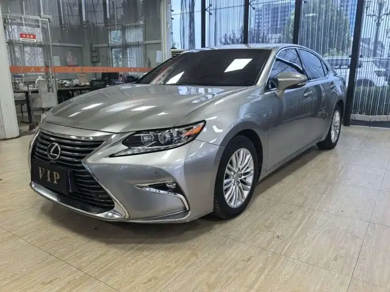 Lexus ES, 2017 — фото 1
