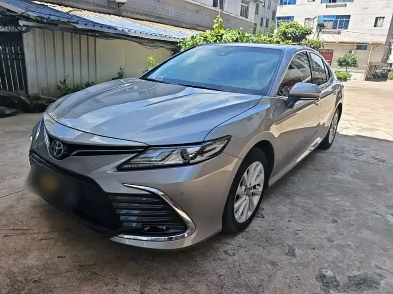 Toyota Camry, 2022 — фото 1