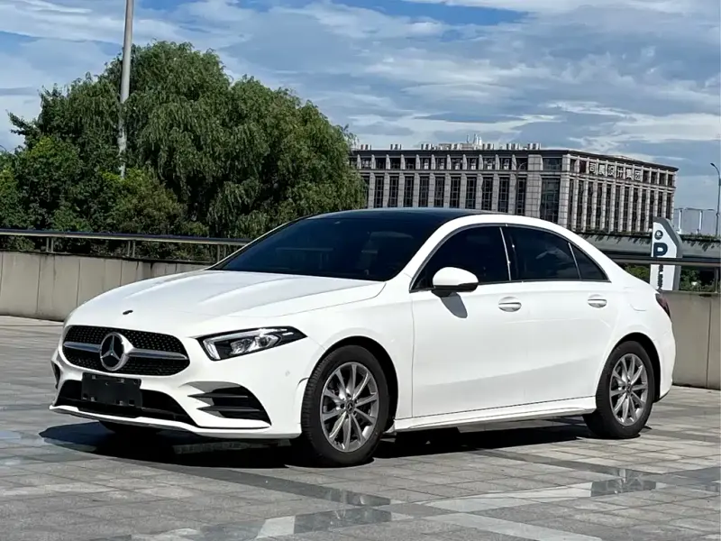 Mercedes-Benz A-Class, 2021 — фото 1