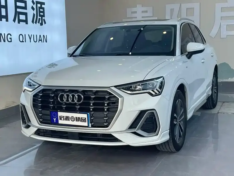 Audi Q3, 2021