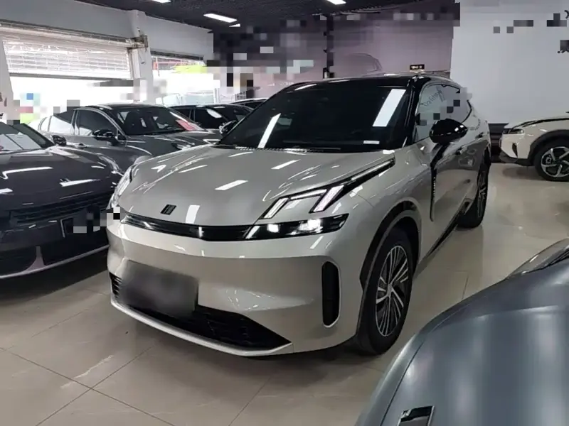 Lynk & Co 08 EM-P, 2024