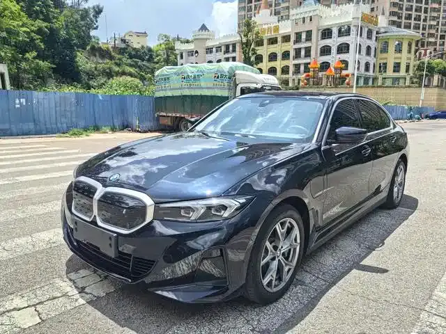 BMW i3, 2024
