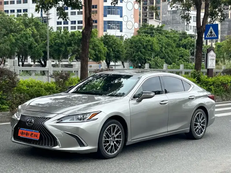 Lexus ES, 2020 — фото 1