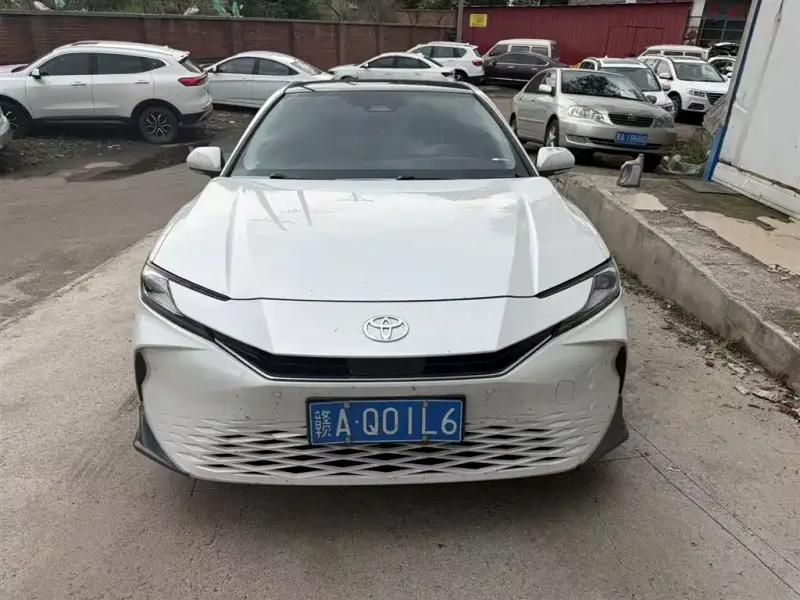 Toyota Camry, 2024
