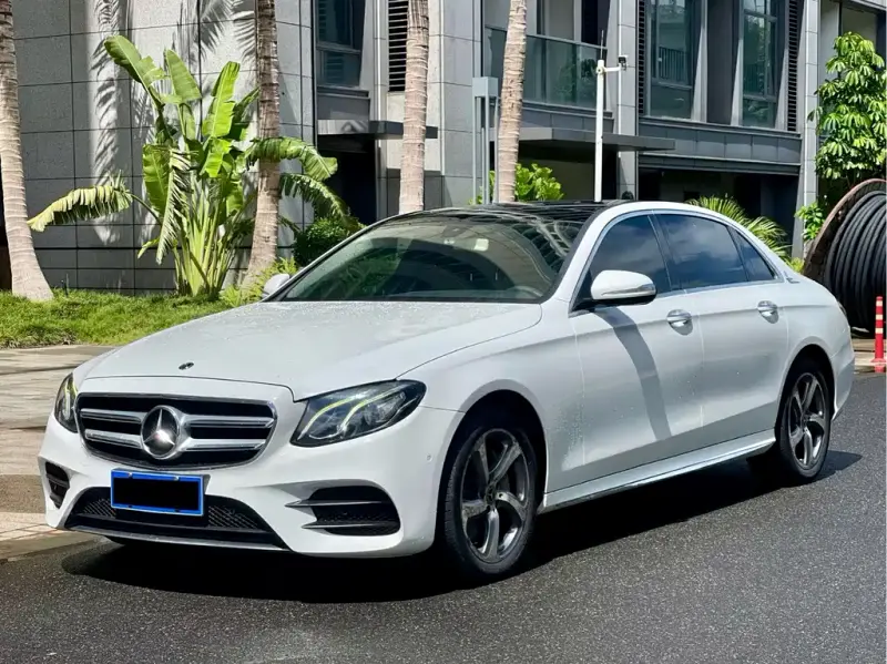 Mercedes-Benz E-Class, 2018 — фото 1
