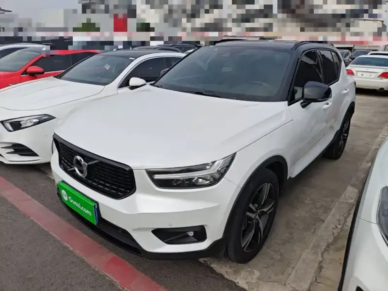 Volvo XC40, 2021 — фото 1