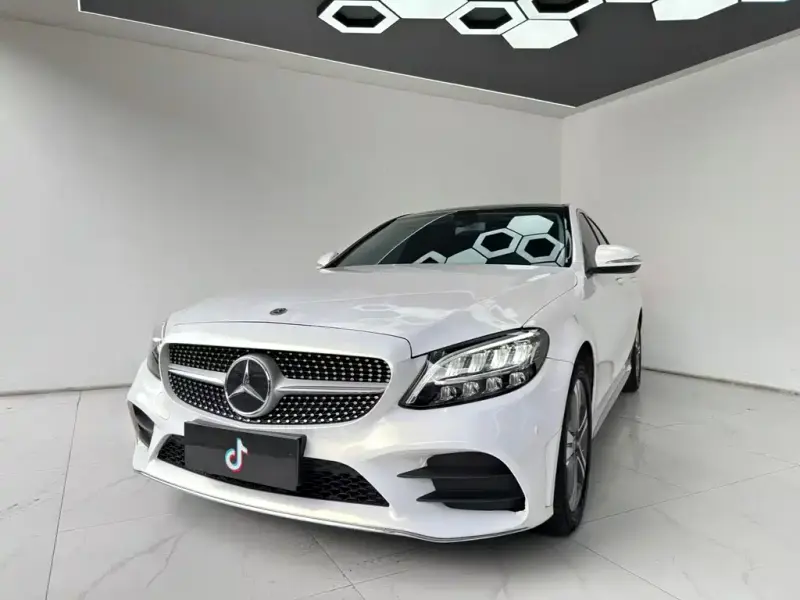 Mercedes-Benz C-Class, 2020