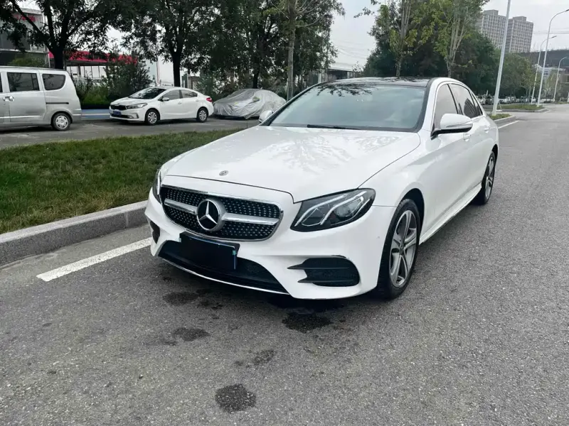 Mercedes-Benz E-Class, 2018 — фото 1