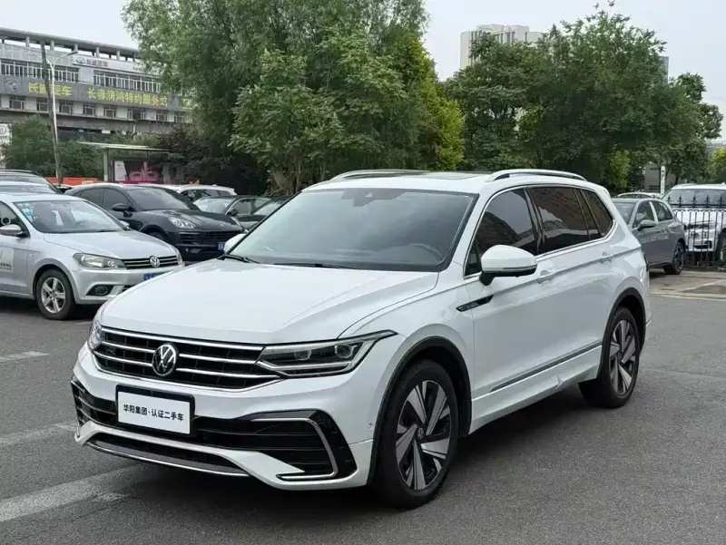 Volkswagen Tiguan L, 2023