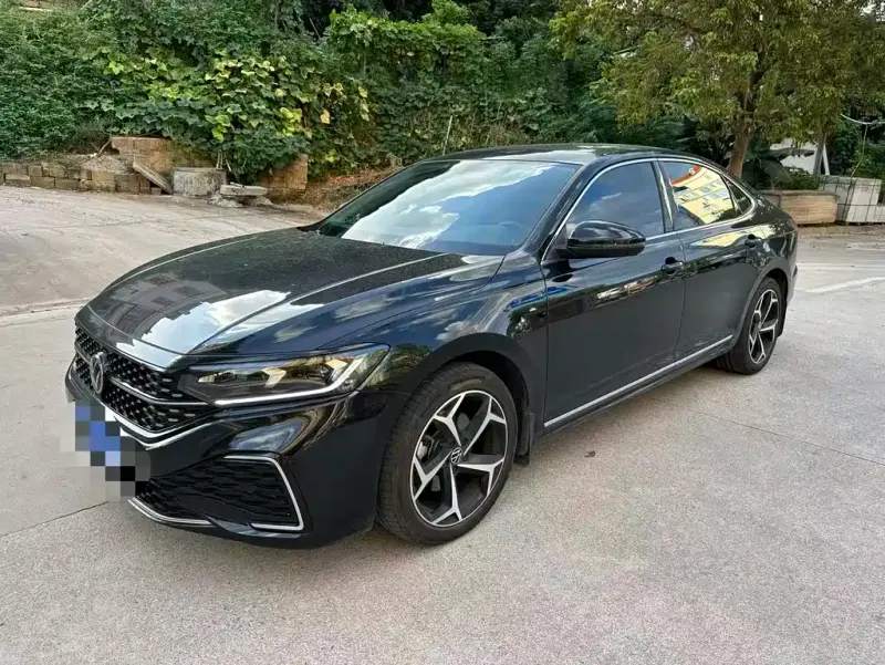 Volkswagen Passat, 2025