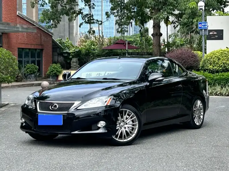 Lexus IS, 2010
