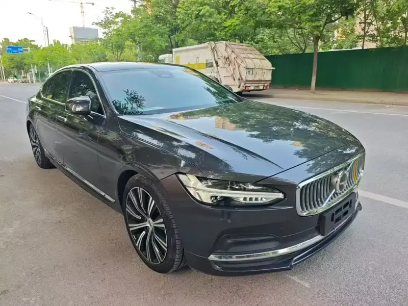 Volvo S90, 2023