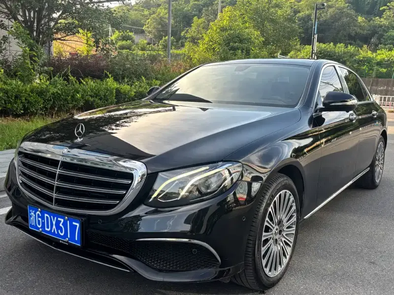 Mercedes-Benz E-Class, 2018 — фото 1