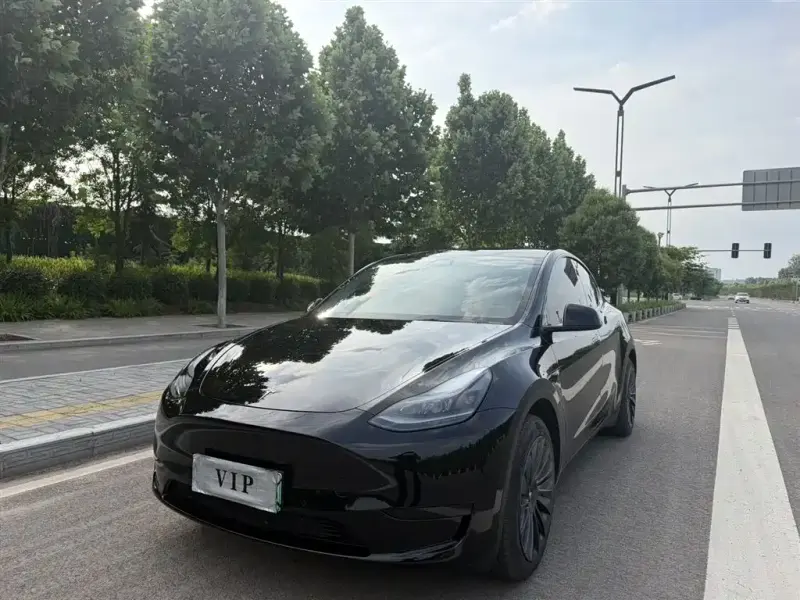 Tesla Model Y, 2023
