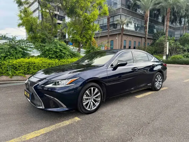 Lexus ES, 2020 — фото 1