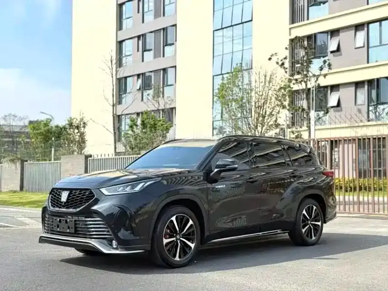 Toyota Crown Kluger, 2022
