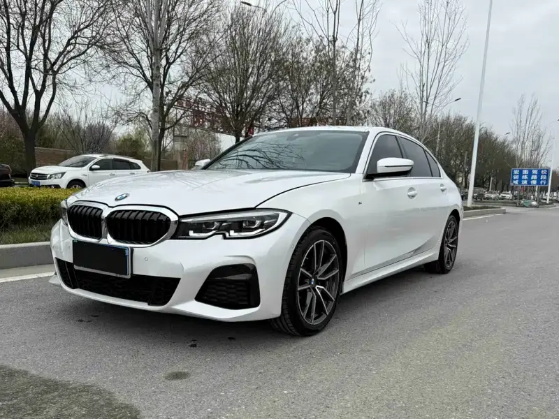 BMW 3 Series, 2022
