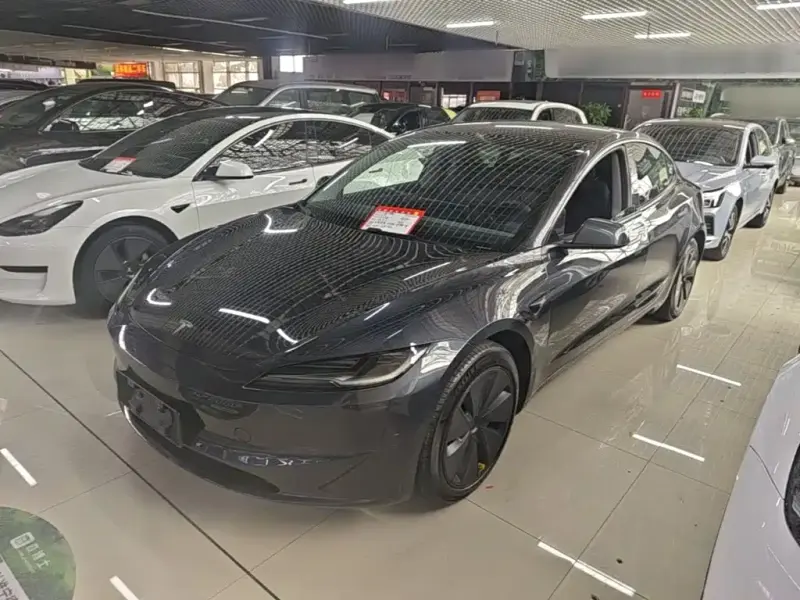 Tesla Model 3, 2024